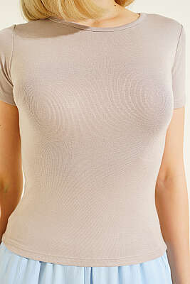 Loyşa Bisiklet Yaka T-shirt Bej - Kadın Giyim Modelleri