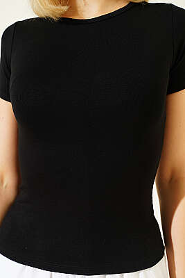 Loyşa Bisiklet Yaka T-shirt Siyah - Kadın Giyim Modelleri