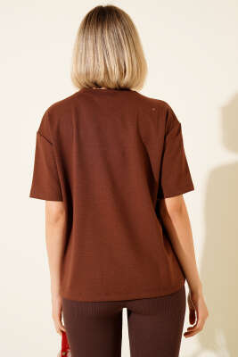 Loyşa Kalp Nakışlı T-shirt Kahve - Yılın Fırsatı