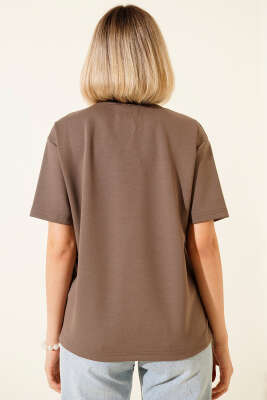 Loyşa Kalp Nakışlı T-shirt Vizon - Yılın Fırsatı