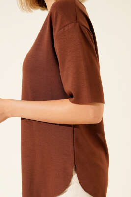 Loyşa Oval Kesim T-shirt Kahve - Yılın Fırsatı