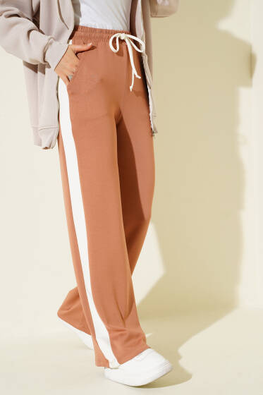 Loyşa Yan Şeritli Bel Lastikli Pantolon Camel - Pantolon