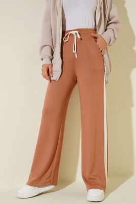 Loyşa Yan Şeritli Bel Lastikli Pantolon Camel - Yılın Fırsatı