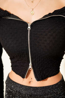 Madonna Yaka Gofre Bluz Siyah - Kadın Giyim Modelleri