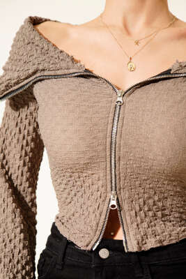 Madonna Yaka Gofre Bluz Vizon - Kadın Giyim Modelleri