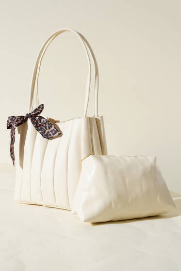 Makyaj Çantalı Fularlı Çanta Krem - Kol Çantası