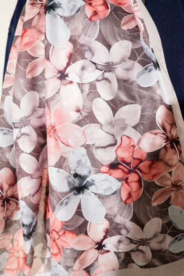 Manolya Desen Şal Bej - Günün Kombini