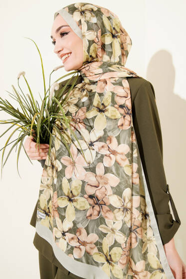 Manolya Desen Şal Haki - Başörtüsü