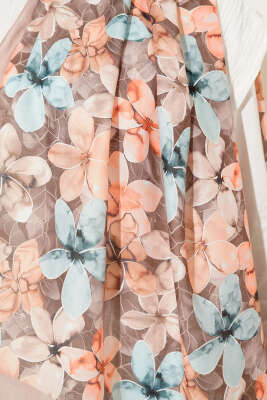 Manolya Desen Şal Latte - Başörtüsü