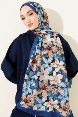 Manolya Desen Şal Saks