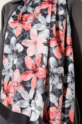 Manolya Desen Şal Siyah - Başörtüsü