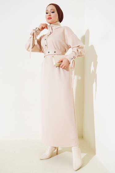 Manşet Bağcıklı Metal Düğmeli Elbise Bej - Elbise