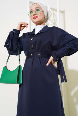 Manşet Bağcıklı Metal Düğmeli Elbise Lacivert - Tesettür Elbise
