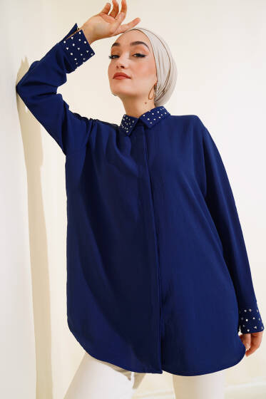 Manşet ve Yaka Taşlı Gömlek Lacivert - Gömlek