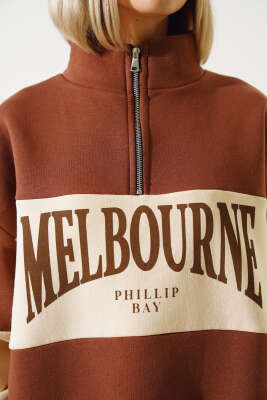 Melbourne Baskılı Üç İplik Sweatshirt Taba - Kadın Giyim Modelleri