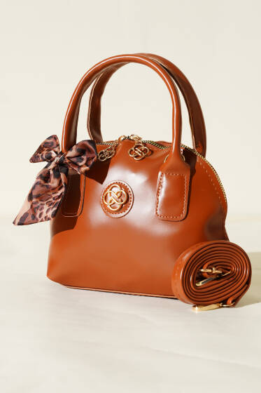 Metal Armalı Fularlı Çanta Taba - Kol Çantası