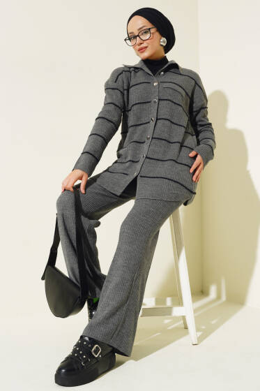 Metal Düğmeli Çizgili Triko İkili Takım Füme - İkili Takım