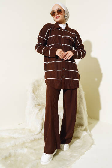 Metal Düğmeli Çizgili Triko İkili Takım Kahve - İkili Takım