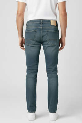 Metal Düğmeli Dar Paça Erkek Kot Pantolon Orta Mavi - Erkek Jean