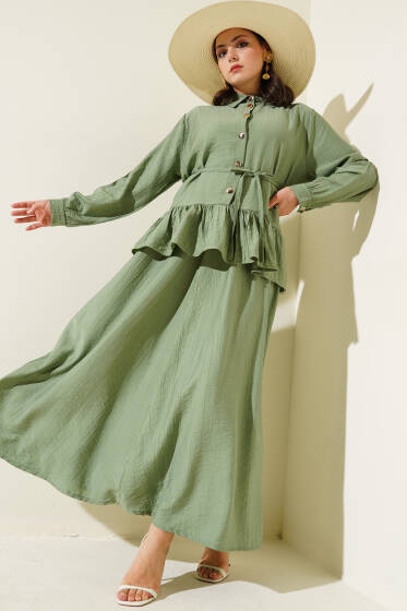 Metal Düğmeli Fırfırlı Etekli İkili Takım Çağla Yeşili - İkili Takım