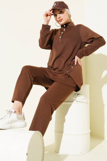 Metal Düğmeli İki İplik İkili Takım Kahve - İkili Takım