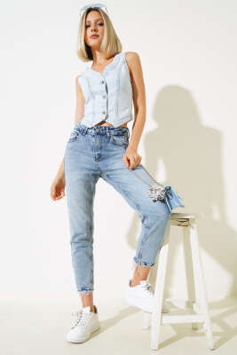 Metal Düğmeli Kot Yelek Buz Mavisi - Kadın Giyim Modelleri