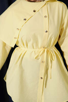 Metal Düğmeli Omuz Pelerinli Gömlek Sarı - Gömlek