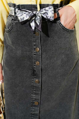 Metal Düğmeli Şal Kemerli Kot Etek Füme - Etek