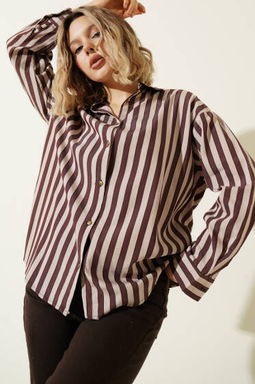 Metal Düğmeli Salaş Çizgili Gömlek Kahve - Kadın Giyim Modelleri