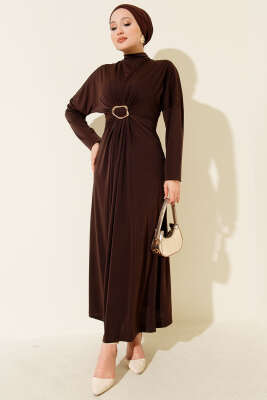 Metal Tokalı Büzgülü Elbise Kahve - MISRA