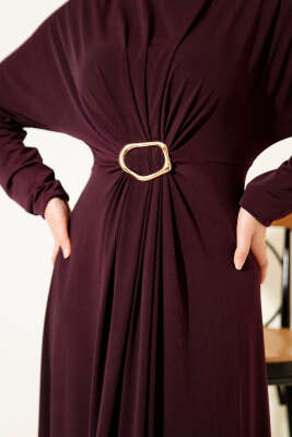 Metal Tokalı Büzgülü Elbise Mor - Elbise