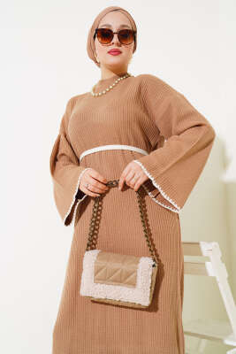 Midye Dikişli Fitilli Triko Elbise Büsküvi - Tesettür Elbise