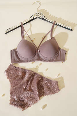 Mikro Çapraz İp Askılı Destekli Sütyen Takım Vizon 