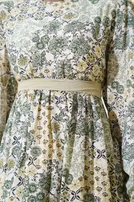 Mini Çiçek Desenli Elbise Yeşil - Tesettür Elbise