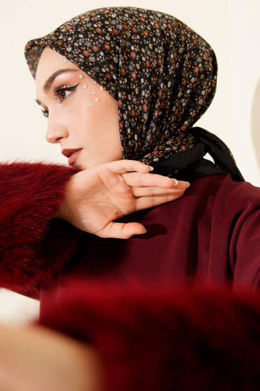 Mini Çiçek Desenli Eşarp Siyah Füme - Günün Seçilenleri