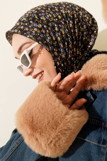 Mini Çiçek Desenli Eşarp Siyah Pembe - Günün Seçilenleri