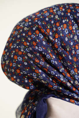 Mini Çiçek Detaylı Eşarp Lacivert Mavi - Başörtüsü