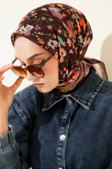 Mini Çiçek Detaylı Soft Eşarp Acı Kahve - Başörtüsü