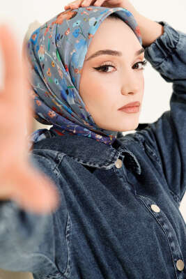 Mini Çiçek Detaylı Soft Eşarp Saks 