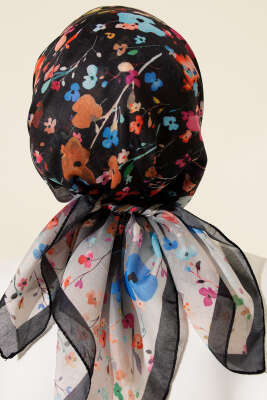 Mini Çiçek Detaylı Soft Eşarp Siyah - Başörtüsü