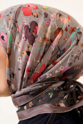 Mini Çiçek Detaylı Soft Eşarp Vizon - Başörtüsü