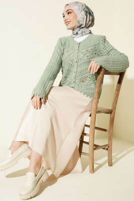 Mini Çiçek Nakışlı Kısa Triko Hırka Çağla Yeşili - Hırka