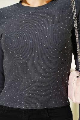 Mini Serpme Taşlı Bluz Füme - Yılın Fırsatı