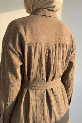 Mini Taş Detaylı Kuşaklı Gömlek Vizon - Gömlek