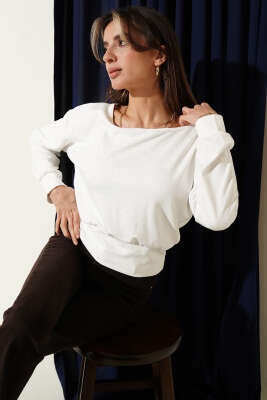 Mini Taşlı Kayık Yaka Bluz Ekru - Kadın Giyim Modelleri