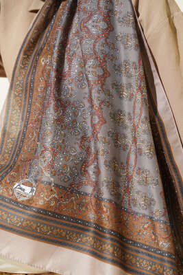 Minik Çiçek Motifli Soft Şal Kum Bej - Başörtüsü