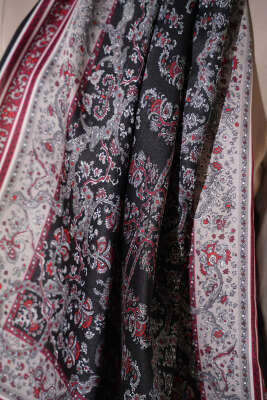 Minik Çiçek Motifli Soft Şal Siyah Bordo - Başörtüsü