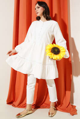 Minik Yarım Düğmeli Brodeli Tunik Beyaz - 500-700 TL Ürünler