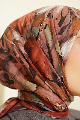 Mist Ebruli Desen Bambu Kraş Eşarp Kahve - Başörtüsü