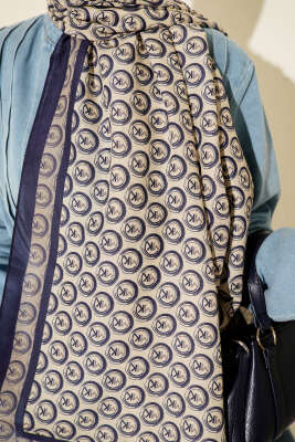 MK Desen Lina Şal Lacivert - Günün Seçilenleri